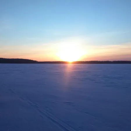 山林小屋 Tarinatupa Simojaervi *