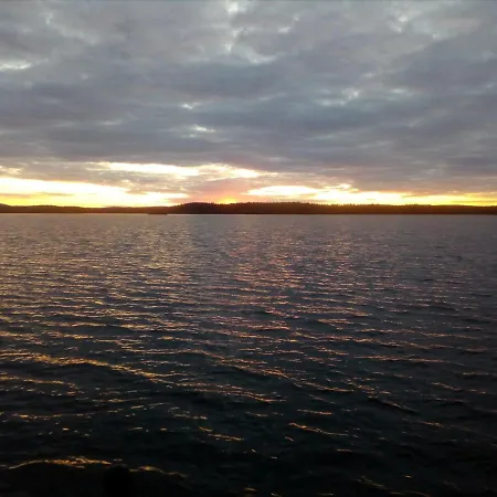 Lodge Tarinatupa Simojaervi