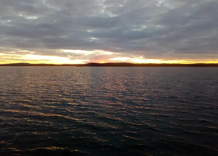 Lodge Tarinatupa Simojaervi